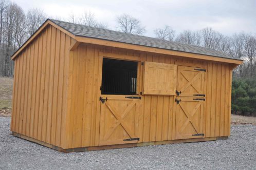Portable horse barn