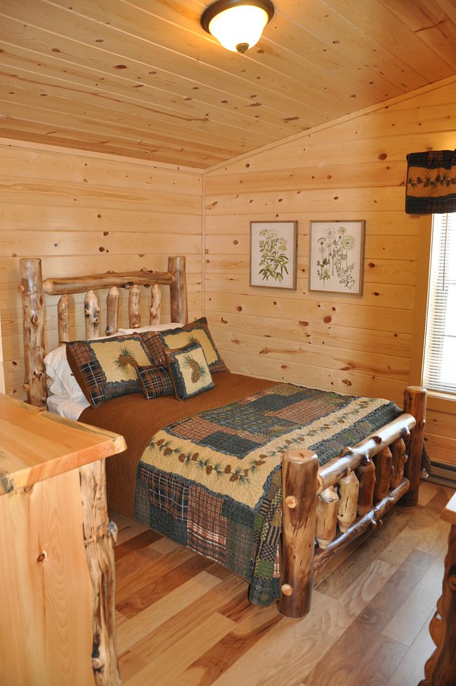 Valley View Cabin Spare Bedroom