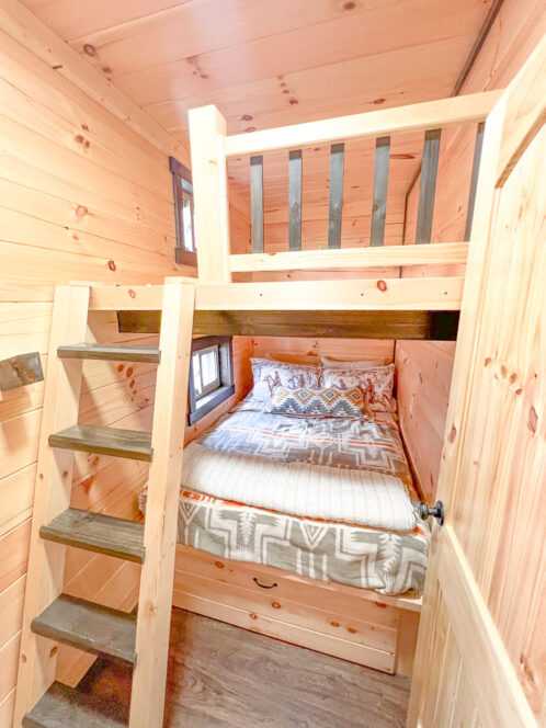 16'x34' Pioneer Deluxe Cabin